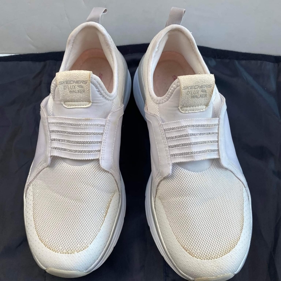 Skechers 149013 White Womens D'lux Walker Size 8.5M Sneakers Shoes Casual - Picture 1 of 14